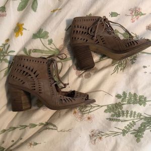 Vince Camuto lace up block heel